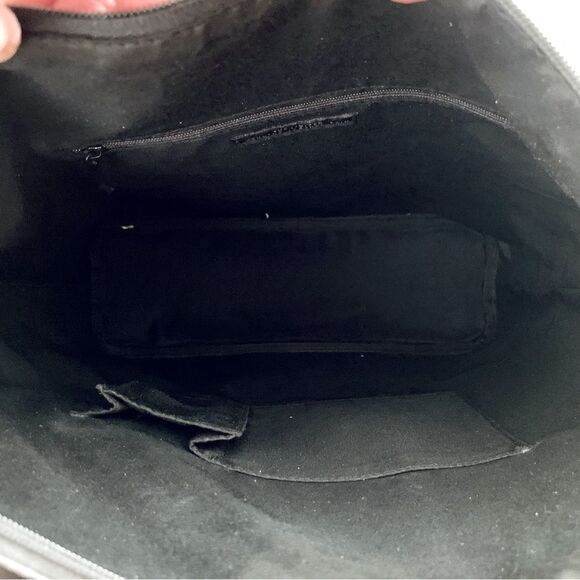 The
Limited Black Leather Nylon Print Large Shoulder Bag Size OS - Picture 11 of 13